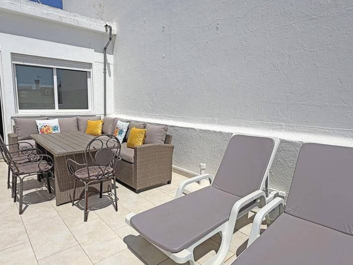 Apartamento para 8 personas, con Balcón además de Terraza y Vistas en Fuseta