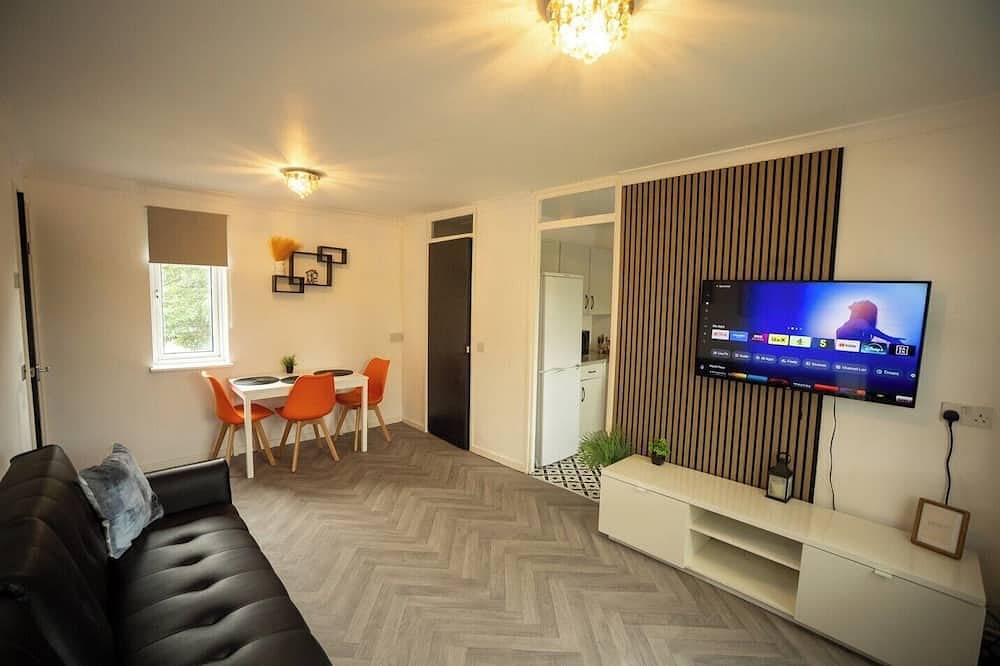 Entire apartment, Apt in Central Location -  Free Parking in Walsall, Birmingham Area