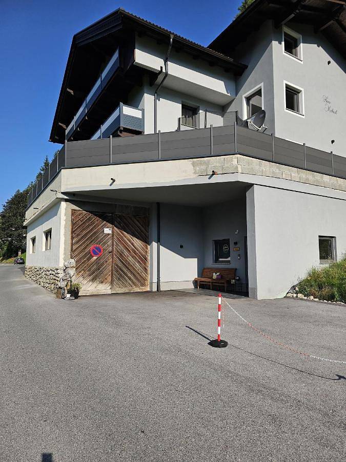 Ganze Wohnung, Two-Bedroom Apartment with Bath in Brandberg, Zillertaler Alpen