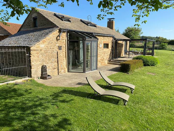 Gîte pour 4 personnes, avec jardin et terrasse, animaux acceptés