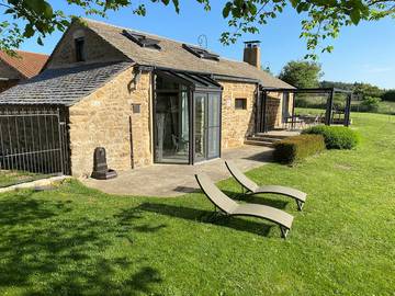 Gîte pour 4 personnes, avec jardin et terrasse, animaux acceptés dans l' Aveyron