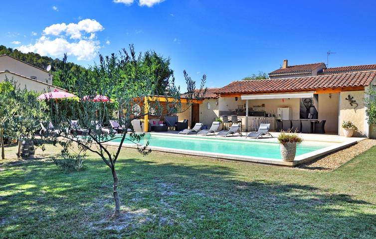 Location de vacances pour 10 personnes, avec terrasse à Barbentane - 4