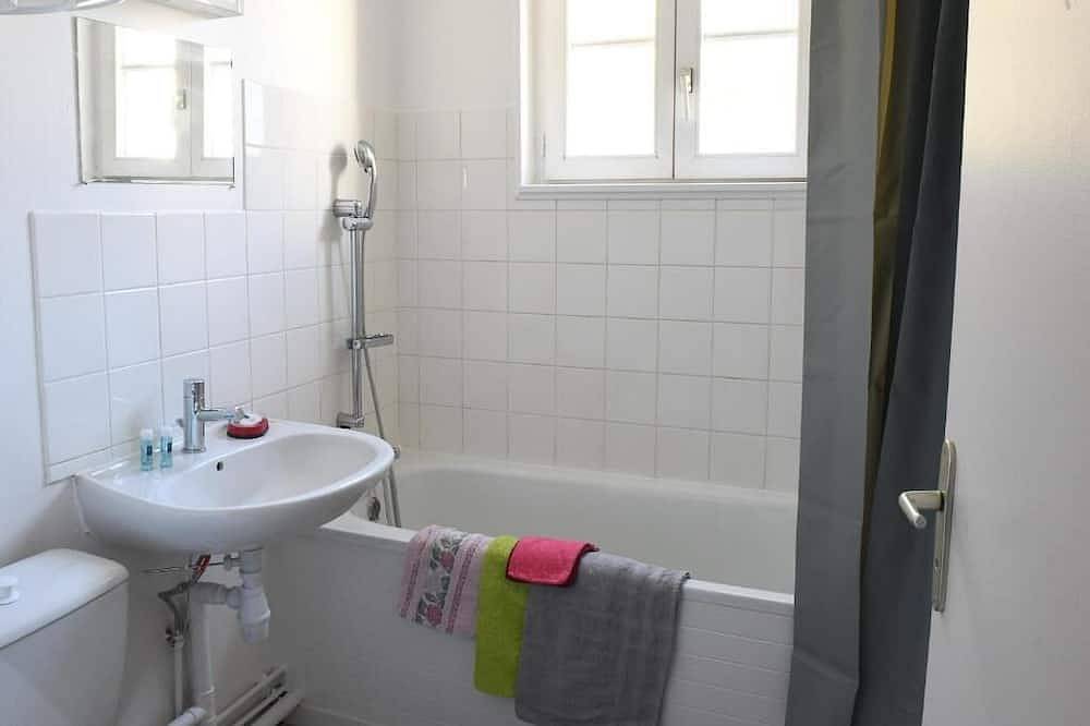 Geheel appartement, Le Verdier, 3rd floor, downtown Dieppe in Dieppe, Dieppe en omgeving