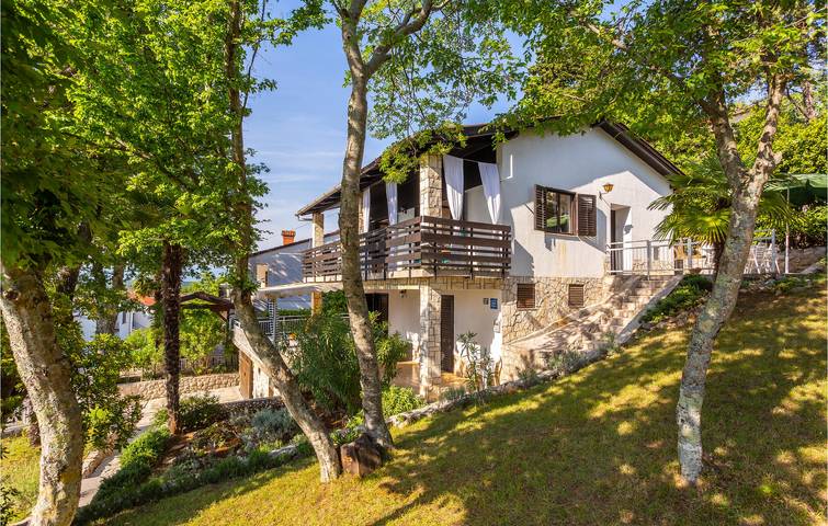 Ferienwohnung für 5 Personen, mit Terrasse und Garten in Njivice - 3