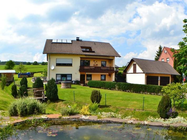 Ferienwohnung für 3 Personen, mit Terrasse und Garten in Hilders