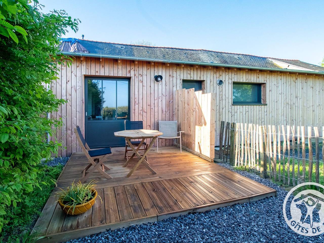 Gîte charmant entre Loire et Layon, terrasse, jardin, parking, proche d'Angers, idéal pour couples in Rochefort-sur-Loire, Vallée de la Loire
