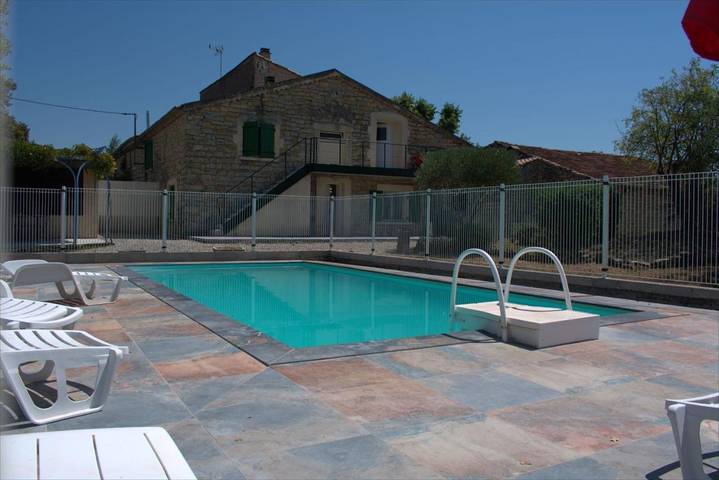 Location de vacances pour 10 personnes, avec jardin et piscine à Villeneuve-de-Berg - 3