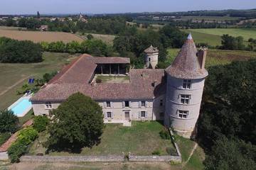 Château pour 15 personnes, avec jardin dans le Gers