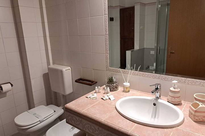 Appartamento intero, Appartamento Signorile, Casa Vacanze Viaggi Dipinti, Bologna, in Monterenzio, Provincia di Bologna