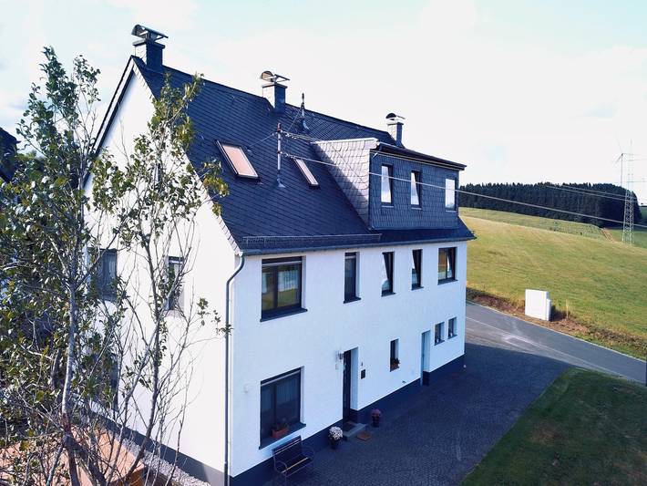 Ferienhaus für 6 Personen, mit Garten und Terrasse, kinderfreundlich in der Eifel
