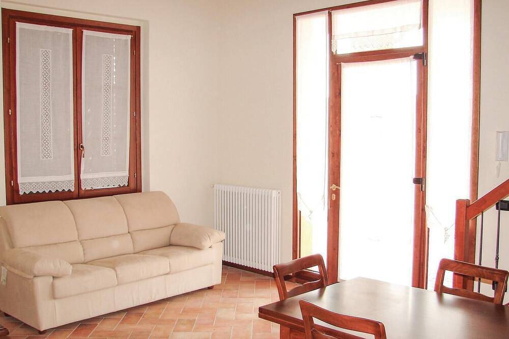 Appartamento intero, Nice apartment in Salsomaggiore T. Pr with Wifi in Salsomaggiore Terme, Provincia di Parma