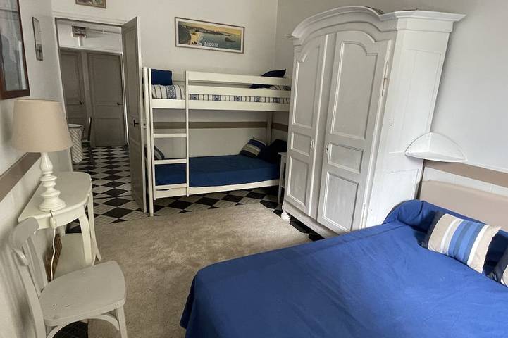 Gîte pour 8 personnes, avec jardin et balcon dans Plage du Miramar - 3