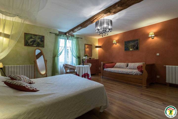 Chambre d’hôte pour 3 personnes, avec piscine et jardin dans Haute-Garonne - 3