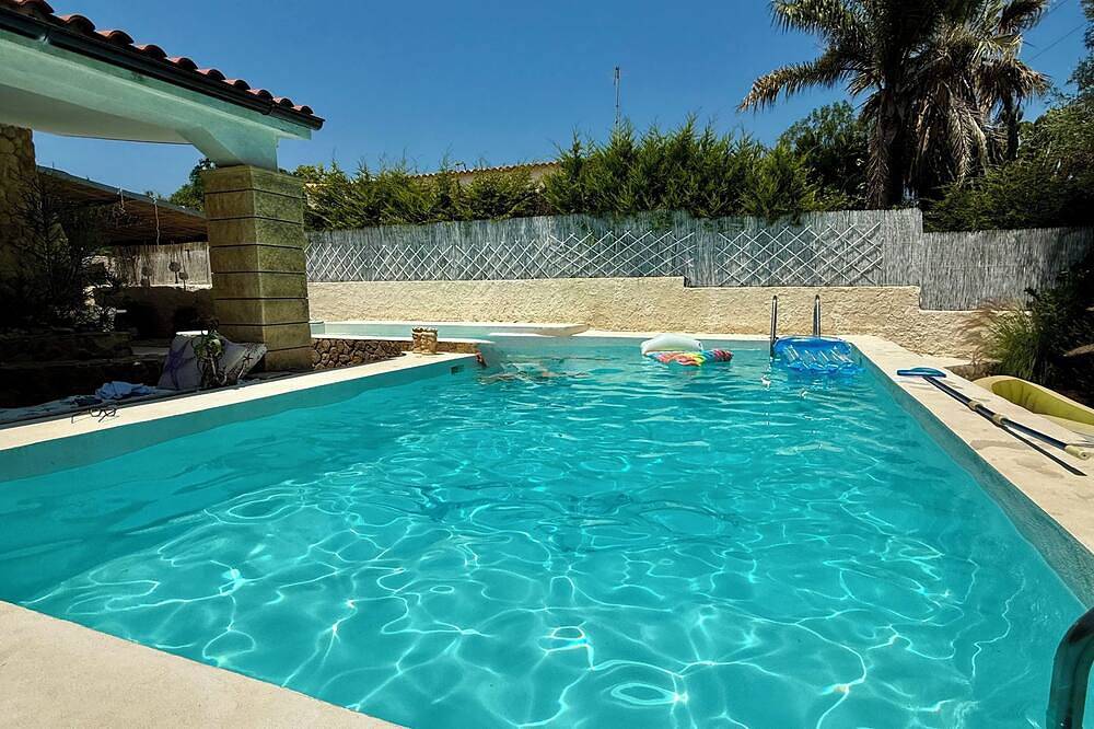Villa Annastella a Corner of Paradise with Pool, Ac, Wifi, Smarttv/Netflix/Disney in Isola (Italia), Siracusa