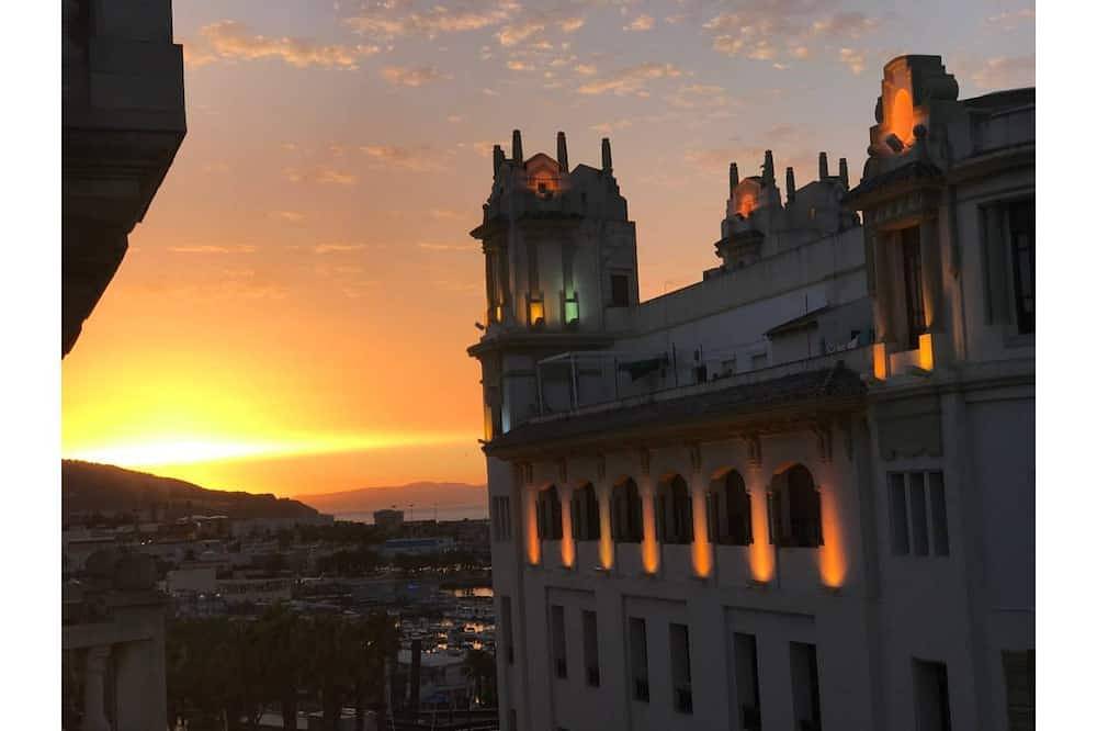 Entire apartment, Beautiful Penthouse in the heart of the city in Ceuta