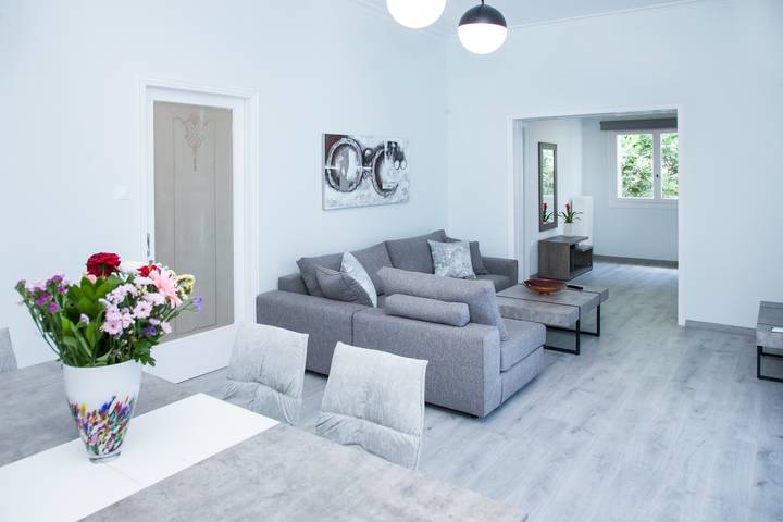 Ferienwohnung für 7 Personen, mit Balkon und Garten