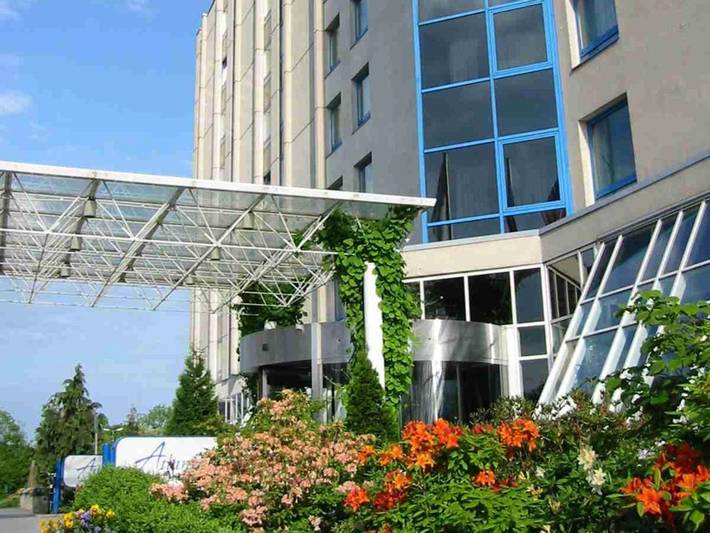 Hotel für 10 Personen, mit Whirlpool und Terrasse sowie Garten und Sauna in Markkleeberg