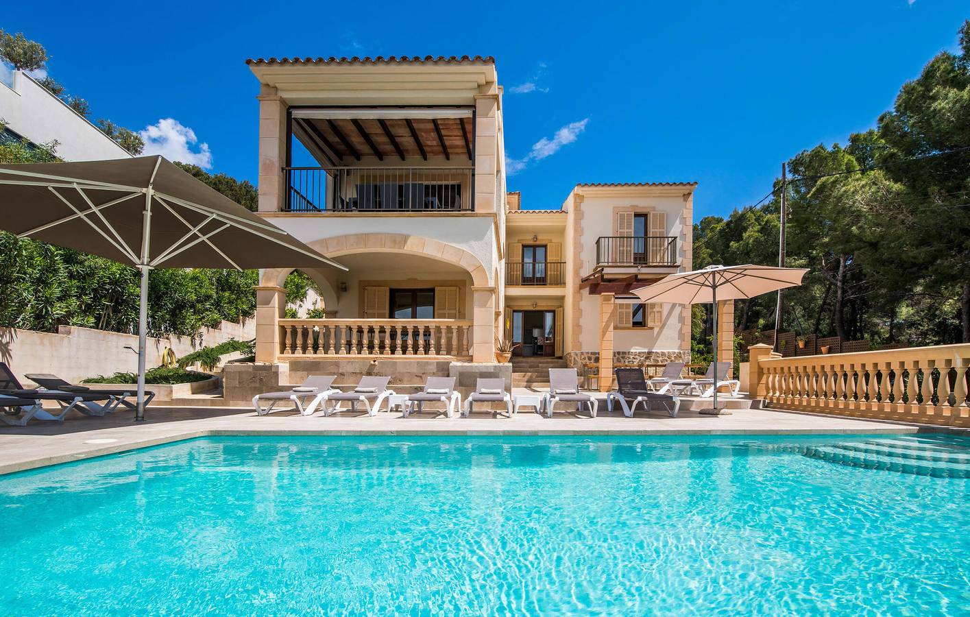 Oase am Meer mit Terrasse, Pool und Klimaanlage - 600 m zum Strand in Cala Ratjada, Capdepera