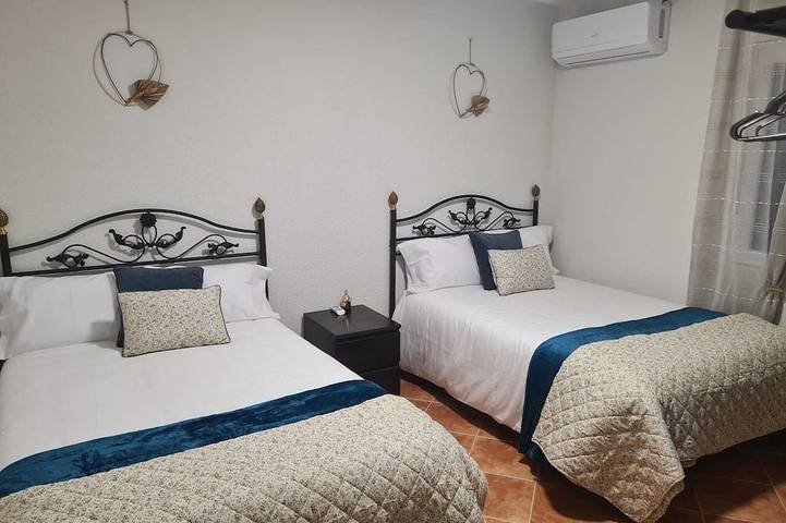 Gîte pour 10 personnes, avec piscine à Escalona - 4