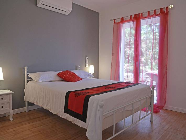 Location de vacances pour 6 personnes, avec piscine et jardin, animaux acceptés à Montauroux - 3