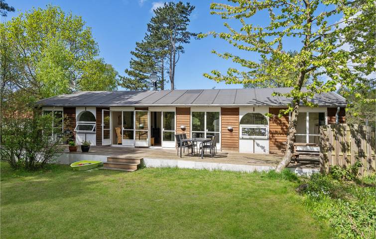 Ferienhaus für 8 Personen, mit Terrasse und Sauna in Rørvig