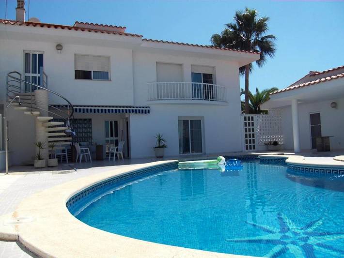 Gîte pour 2 personnes, avec jardin et piscine dans l'Eucaliptus - 3