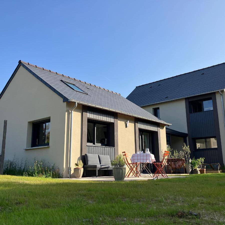 Two-Bedroom Cottage in Cancale, Baie du Mont-Saint-Michel
