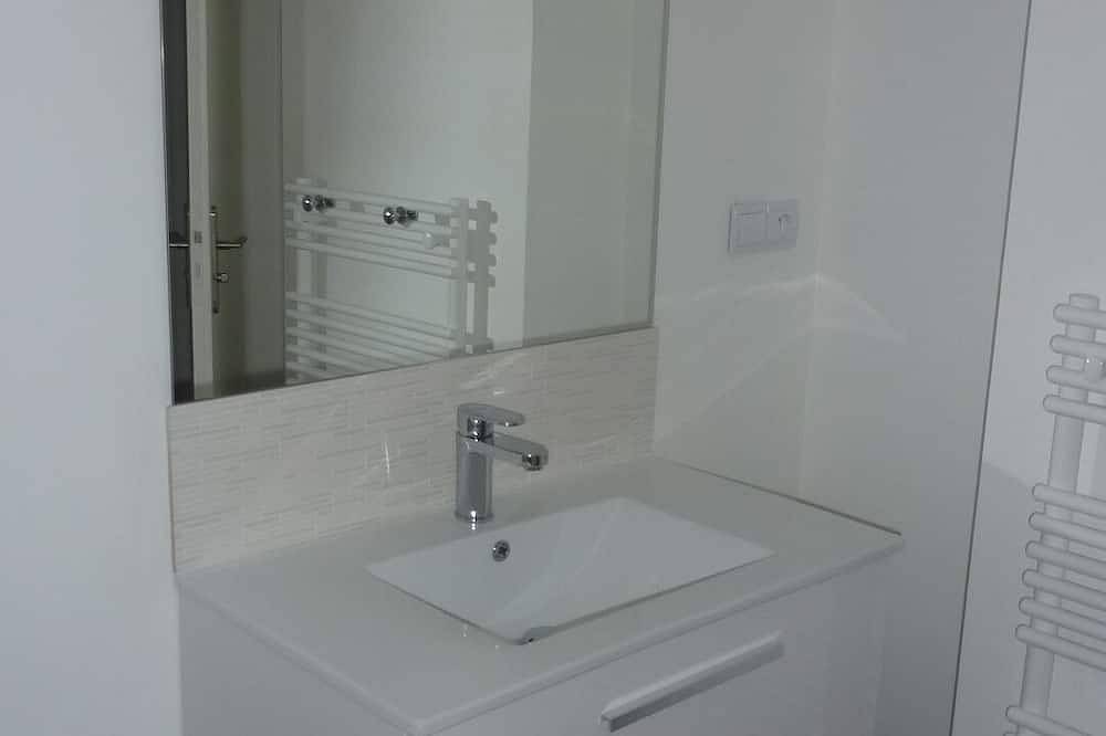 Appartement entier, Piriac Sur Mer  Grand T2 pleine Face Mer Terrasse Wifi haut débit in Piriac-sur-Mer, Côte d'Amour