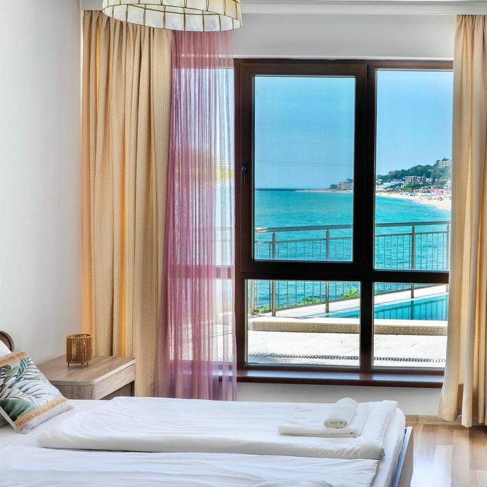 Apartament wakacyjny dla 4 osób, z widok i basen oraz ogród, zwierzęta dozwolone w Złote Piaski