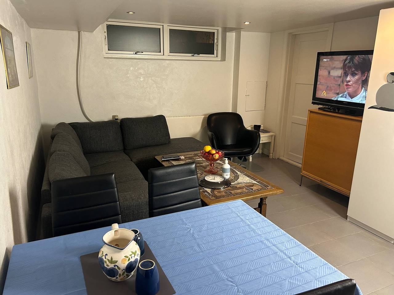 Ganze Wohnung, Kellerwohnung in Villa in Odense, Odense und Umgebung