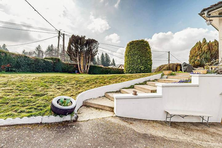 Ganze Wohnung, Stunning apartment in Treignac with WiFi in Treignac, Tulle und Umgebung