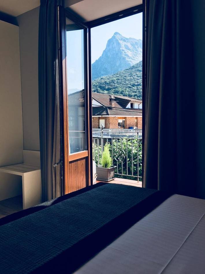 Hôtel pour 2 personnes, avec vue et terrasse à Ramales de la Victoria - 2