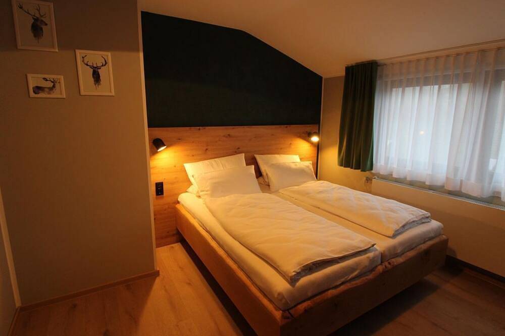 Suite Hohes Venn, Dusche/Wc - Der Hirsch in Kalterherberg, Monschau