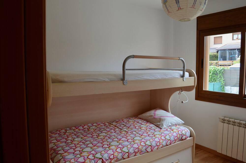 Chalet adosado en Costa Miño a un paso de la playa in Miño, Costa de Galicia