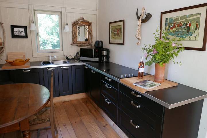 Gîte pour 4 personnes, avec Jardin et Piscine à Saint-Étienne-du-Grès - 2