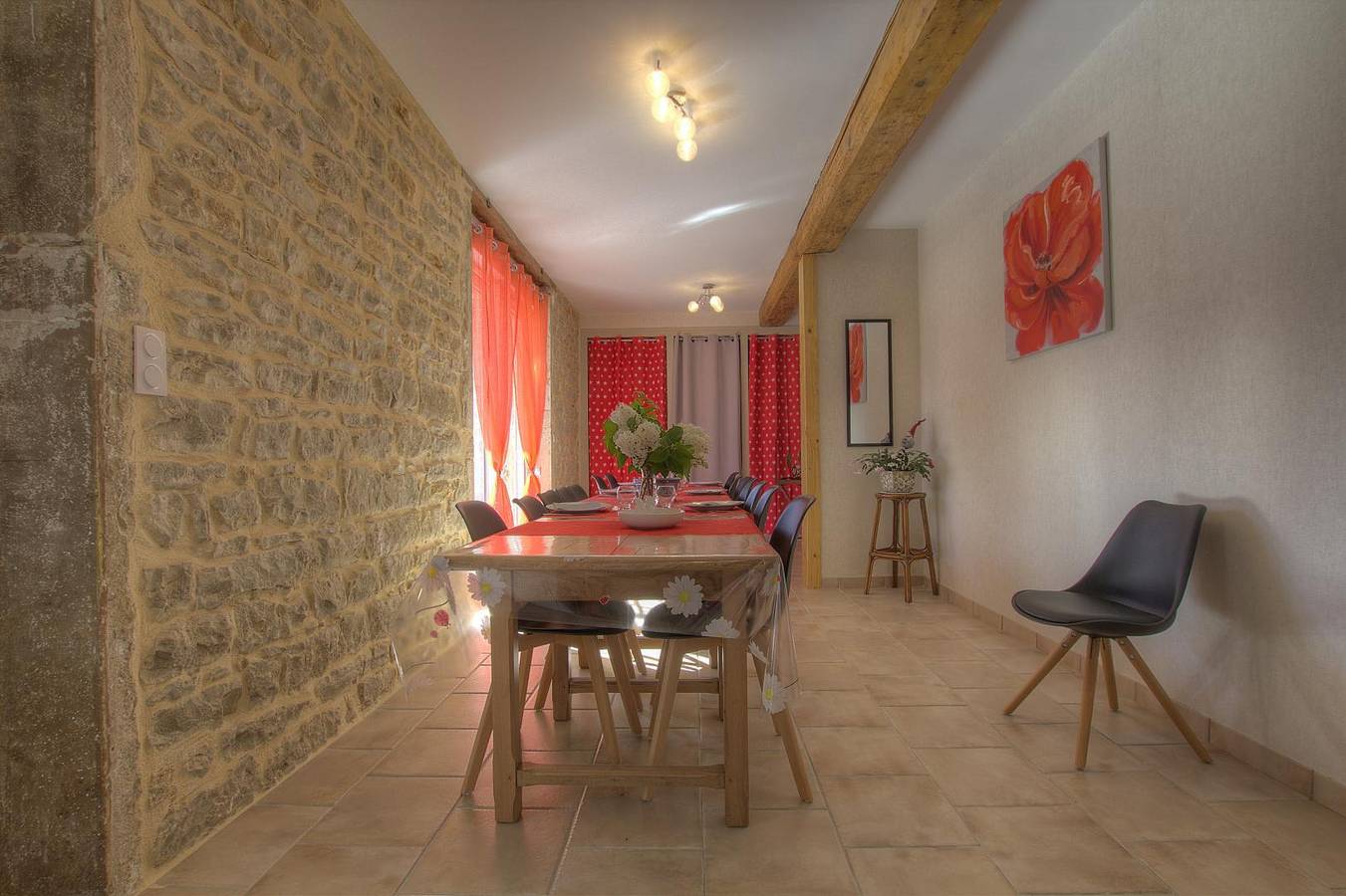 Le Père Jean in Saint-Julien-sur-Reyssouze, Bourg-en-Bresse region