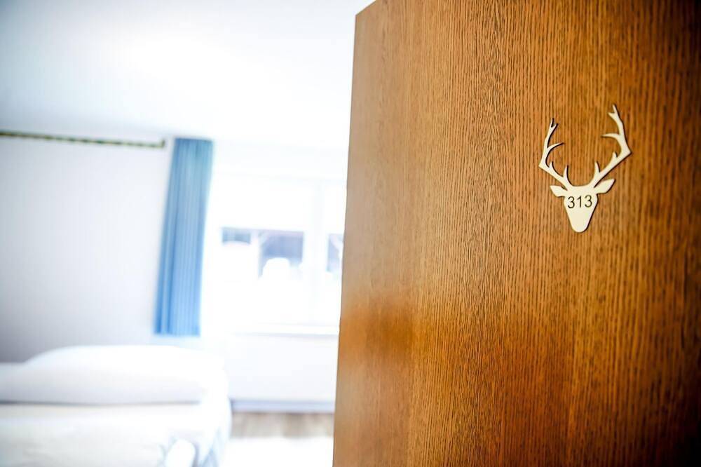 Komfortables und vielseitiges Zimmer –Perfekt für Erholung, Arbeit und Austausch in Züschen, Winterberg