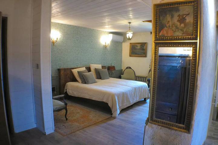 Gîte pour 8 personnes, avec jardin et jacuzzi à Massugas - 4