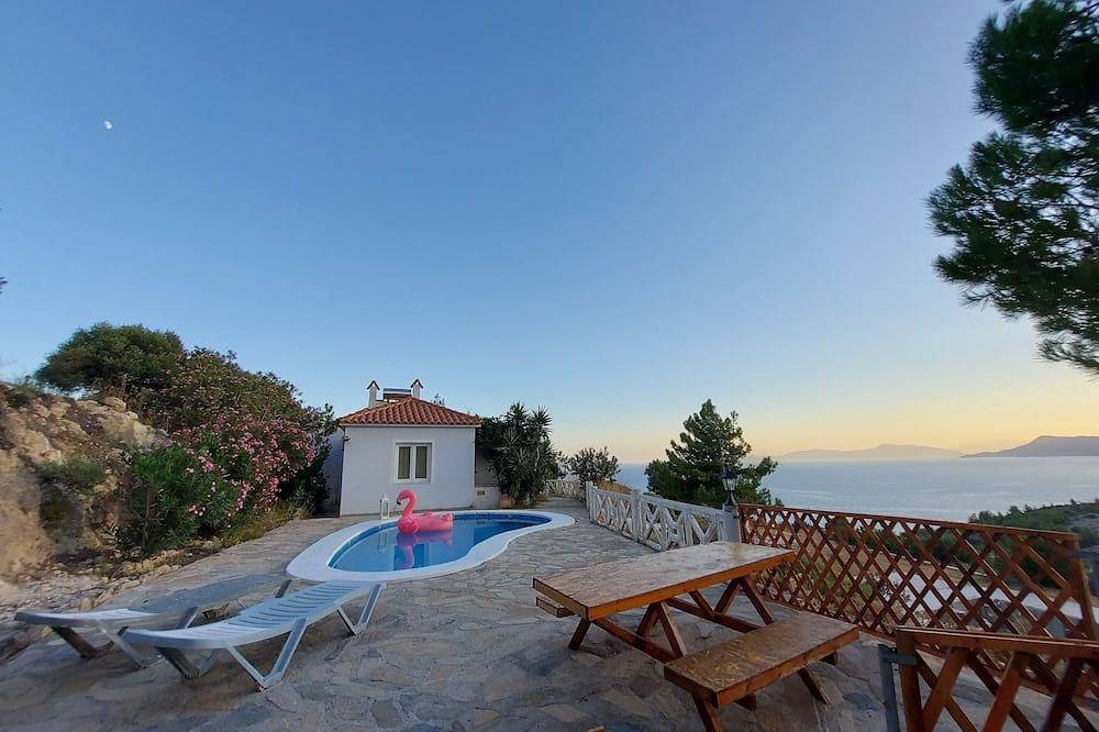 Apartment mit Pool- und Panoramablick in Samos