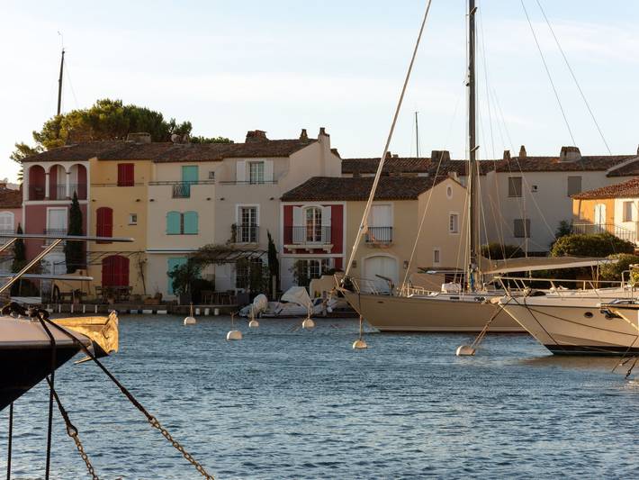 Vacation rental for 6 people, with Balcony and Terrace as well as Yard in Grimaud
