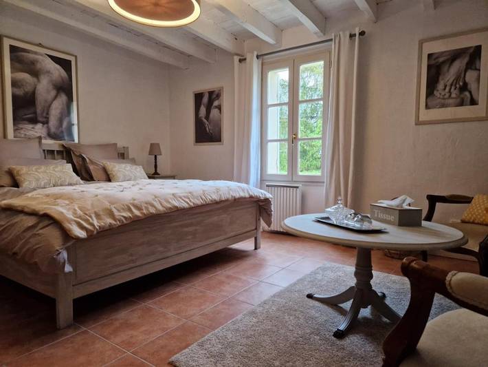 Chambre d’hôte pour 8 personnes, avec jardin et jacuzzi ainsi que piscine et terrasse dans le Lot-et-Garonne - 4