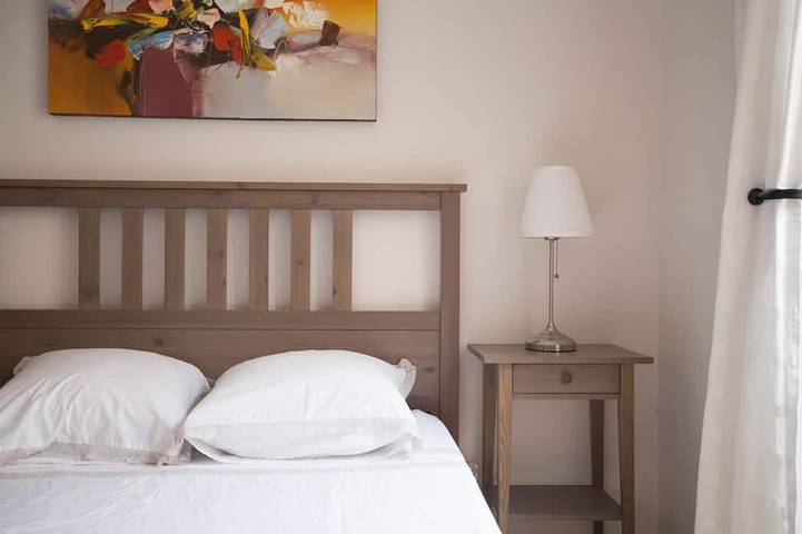 Apartamento entero, Apartamento familiar en un barrio auténtico y su mercado abierto. in Niza, Costa mediterránea (Francia)