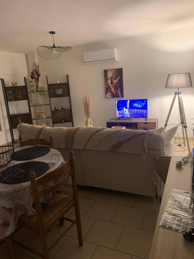 Gîte pour 4 personnes, avec jardin et terrasse dans Saint-Georges-du-Rosay - 3