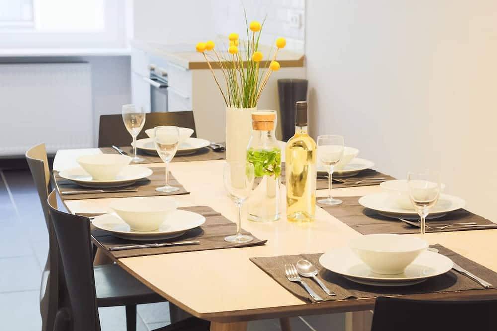 Ganze Wohnung, 110 Qm & 4 Zimmer - Design Apartment by Bensimon (2) in Moabit Berlin, Berlin