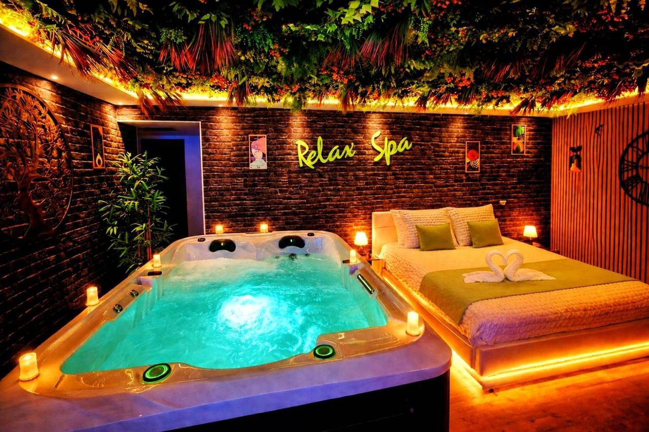 Appartement entier, Relax Spa-4 Pers-Jacuzzi-Parking-Jardin-Clim-Colmar in Muntzenheim, Région de Colmar
