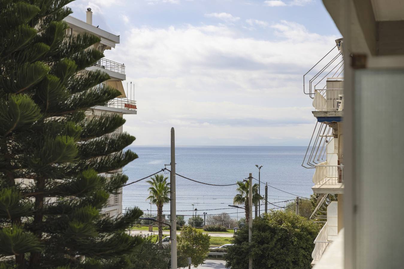 Ολόκληρο το στούντιο, Thiseos 5-7&middot;Renovated Studio with Sea View  in Αθήνα, Νότια Ακτή Αττικής
