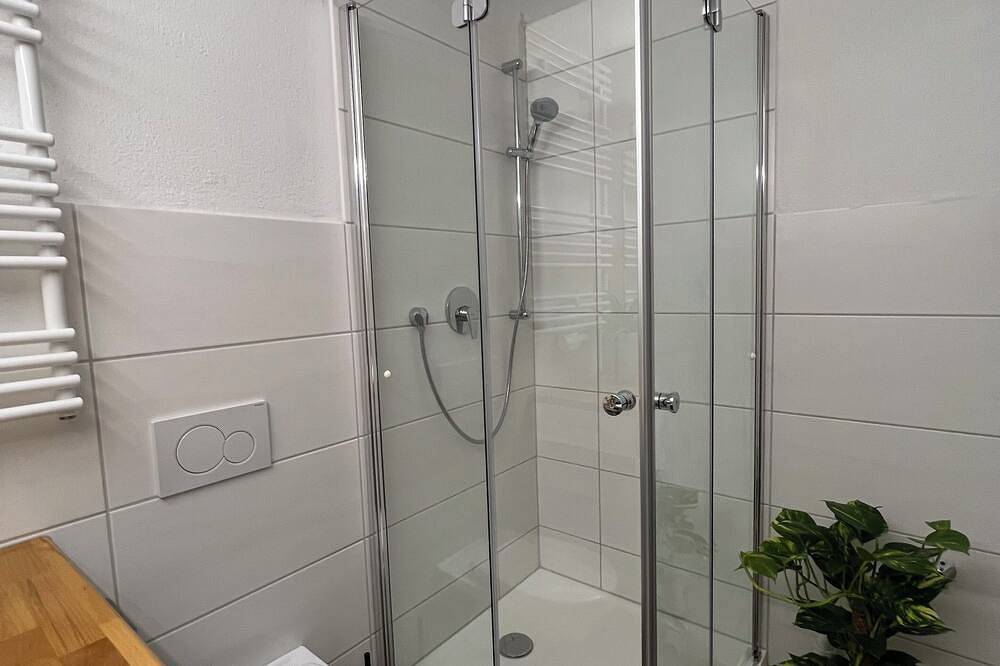 Ganze Wohnung, Ferienwohnung Alpenruhe mit Pool & Sauna als Startpunkt für Ausflüge im Allgäu in Scheidegg, Bayerisch Schwaben