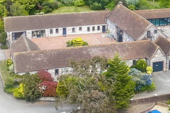 Holiday rental for 20 people, with Terrace and Garden as well as Sauna in Arundel