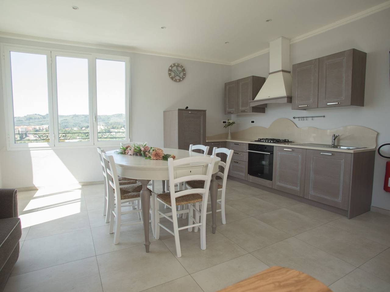 Ganze Wohnung, Wohnung mit schönem Blick auf den Golf von Dianese in Diano San Pietro, Riviera di Ponente