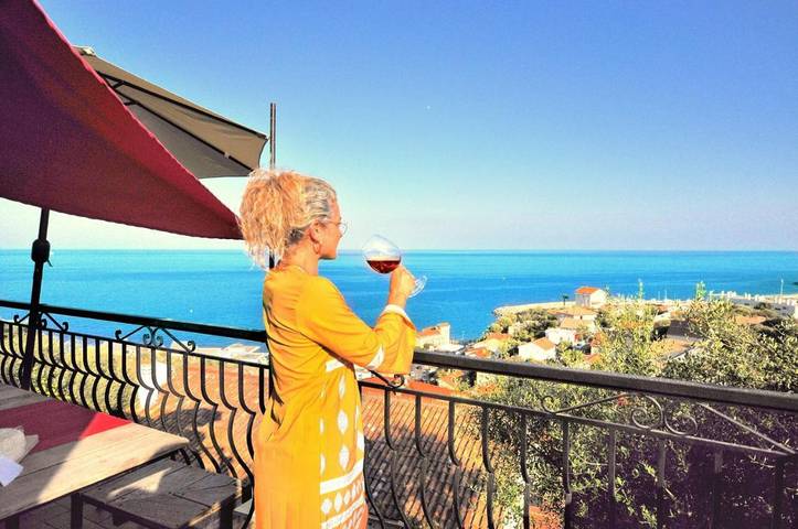 Gîte pour 6 personnes, avec terrasse et vue à Ville-di-Pietrabugno - 4